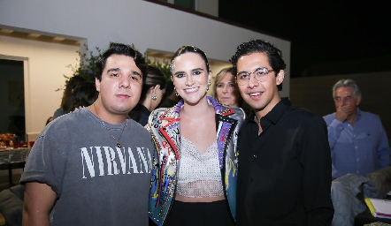  Alejandro Mercado, Eugenia Valle y Diego Muñoz.