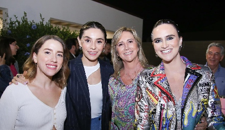  Ana Gaby Ibarra, Adri de la Maza, Maru Bárcena y Eugenia Valle.