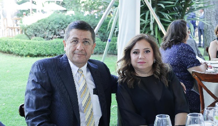  Manuel García y Lorena Benavides.