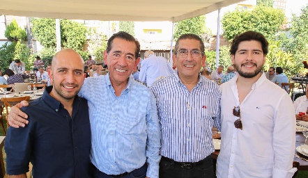 Diego con su papá Félix Bocard, Gerardo Bocard con su hijo Gerardo.