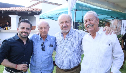  Emmanuel Puente, Milton Meraz, Chito Espinoza y Miguel Flores.