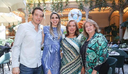 Jose Carlos González, Ingrid Nito, Beatriz Díaz Infante de González y Teresa Orozco.