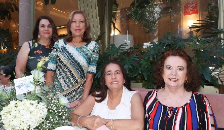  Silvia Andrade, Beatriz Díaz Infante, Lourdes González Aragón y Adoración Barquín.