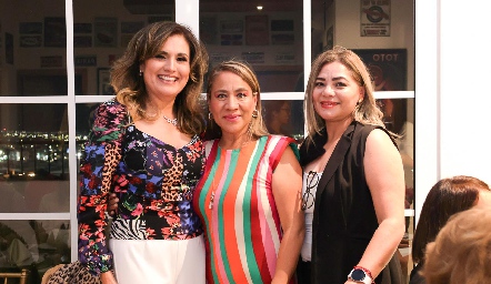  Maru Téllez, Norma Sánchez y Tony Padrón.