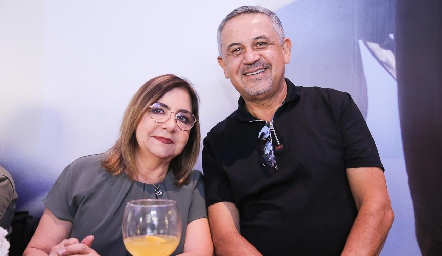  Araceli Rocha y Ramón Díaz de León.
