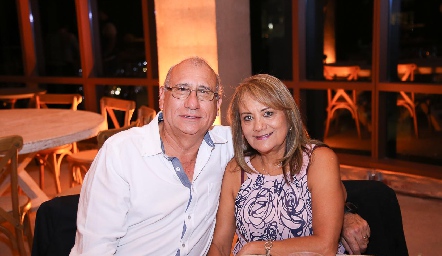 Humberto Castillo y María Teresa Dimas.
