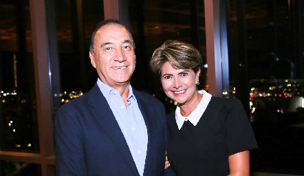  Emmanuel Castillo y Katia Rodríguez.