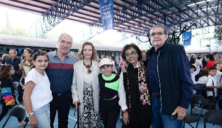  Roberta Gutiérrez, Manuel Ibáñez, Lula Díaz Infante, Carlota Gutiérrez, Malena Fernández y Armando Gutiérrez.
