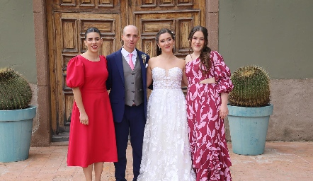  Melisa Orozco, Germán de Luna, Sofía y Alexia Loperena.