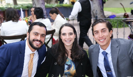  Omar Díaz, Marcela Ortiz y Andrés Rodríguez.