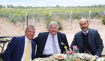  Benjamín Orozco, Carlos Loperena y Ricardo Estrada.