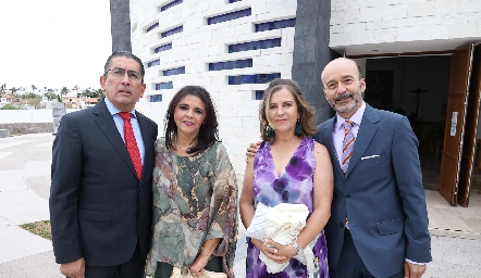  Gerardo Bocard, Paty Valadés, Marlú Mendizábal y Ricardo Estrada.