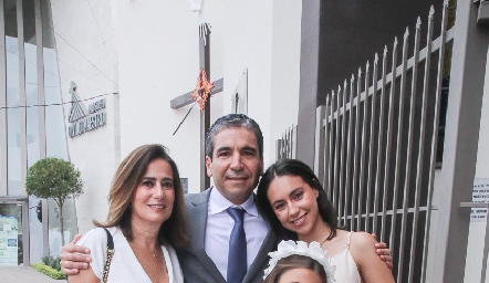  Ana Paula Gutiérrez, Martín de la Rosa, Inés Gutiérrez y Pau de la Rosa.