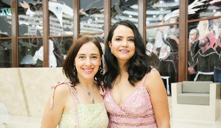  Sandra Aldrete y Mariana Meade.
