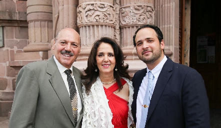  José Iga, Carolina César y Mauricio Iga.