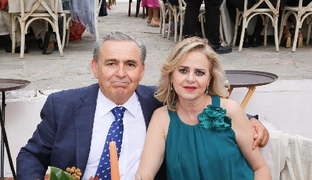  José Miguel Llaguno y María de la Luz López.