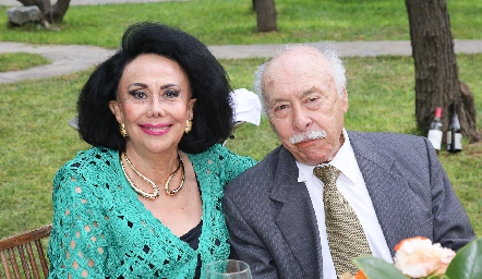  Rosa Martha Ayala y Luis Tinajero.