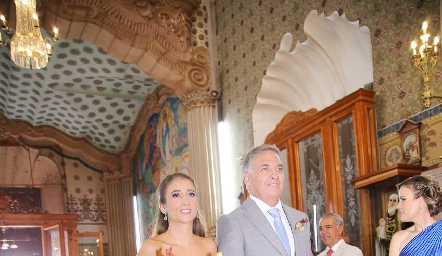 Sofía con su papá Alejandro César.