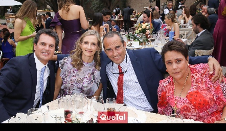  Eduardo Gómez, Isa de Gómez, Paco González y Adriana Isasi.