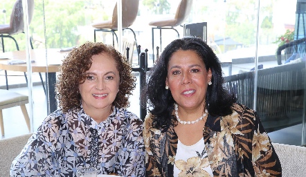  Teté González y Angelita Ortiz.