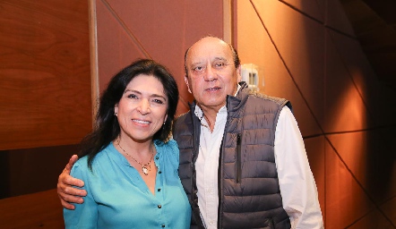  Carolina Aguilar y Ricardo Medina.