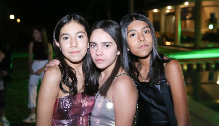  Camila Bustamante, Mónica Bahena y Regina Hernández.