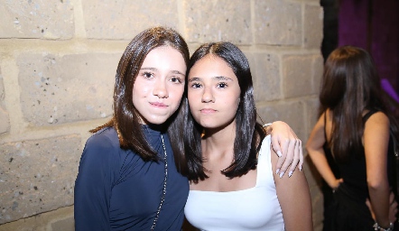  Valentina y Alexa.