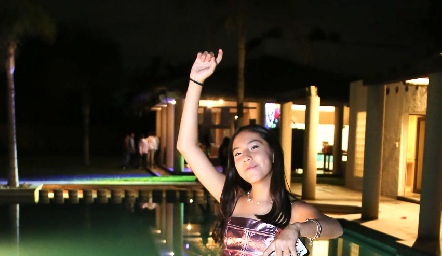  Camila Bustamante.