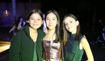  Regina Chavero, Camila Bustamante y Valentina Ávalos.