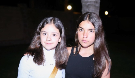  Isabela Navarro y Pau González.