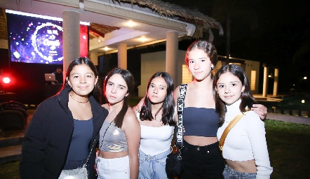  Regina Chavero, Mónica Bahena, Alexa Gómez, Fátima Manzur y Isabela Navarro.