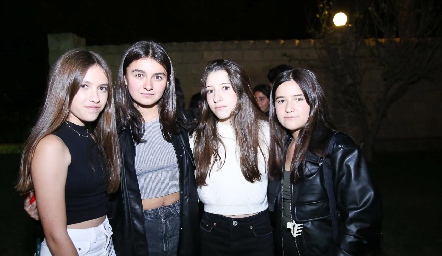  Fernanda Rocha, Romina Chavero, Romina García y Montse Córdova.