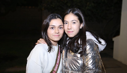  Ana Paula Ávalos y Camila Bustamante.