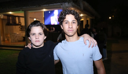  Santiago Castro y José Miguel Guerra.