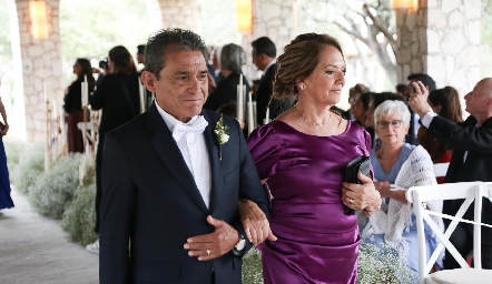 Juan Tobías y Leticia Rangel.