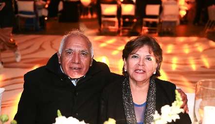 Irineo Tobías y Teresa Medellín.