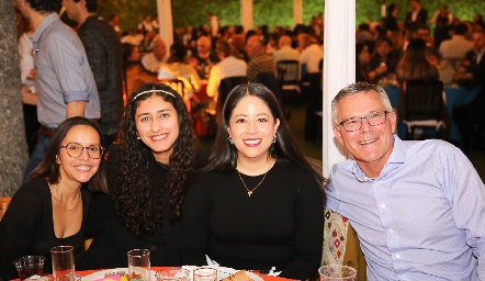  Jesica, Marsella, Ale y David.