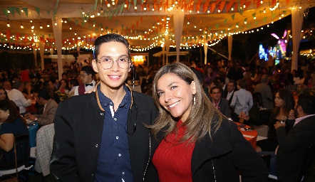  Alfredo Hernández y Jessica Carranza.