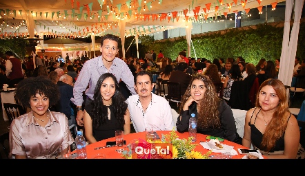  Sabores Mexicanos.