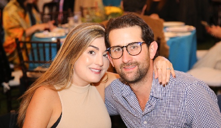  Silvana Zendejas y Santiago López.