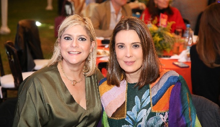  Carla Verástegui y Silvia Reynoso.