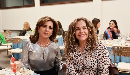  Ana Emelia Tobías y Gaby Serment.