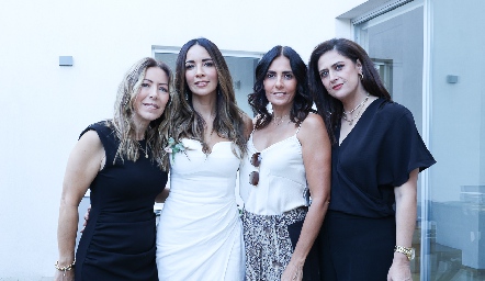  Anna Astrid Navarro, Liliana Soto, Claudia Artolózaga y Lucía Berrones.