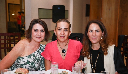  Guadalupe Bárcena, Ana Irma Ramos y Alejandra Meade.