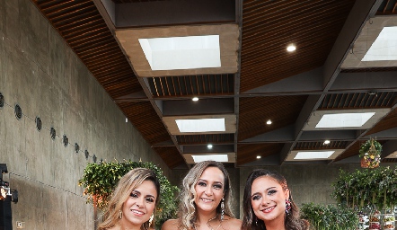  Ana López, Alicia Rubio y Karla Martell.