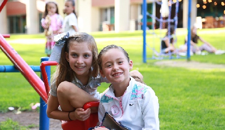  Elena y Erika.