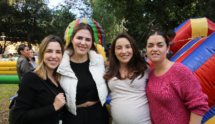  Pau Robles, Luli Robles, Yusa de la Rosa e Isa Torre.