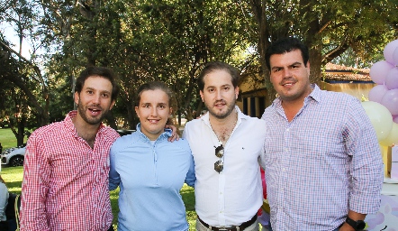  Andrés Torres, Sofía Torres, Pablo Torres, y Mauricio Labastida.