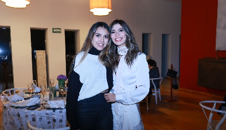  Ana Sofía y Raquel Cardona.