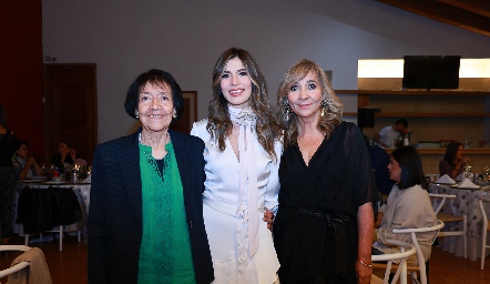  Bertha Guerrero de Córdova, Ana Sofía y Cristina Córdova.